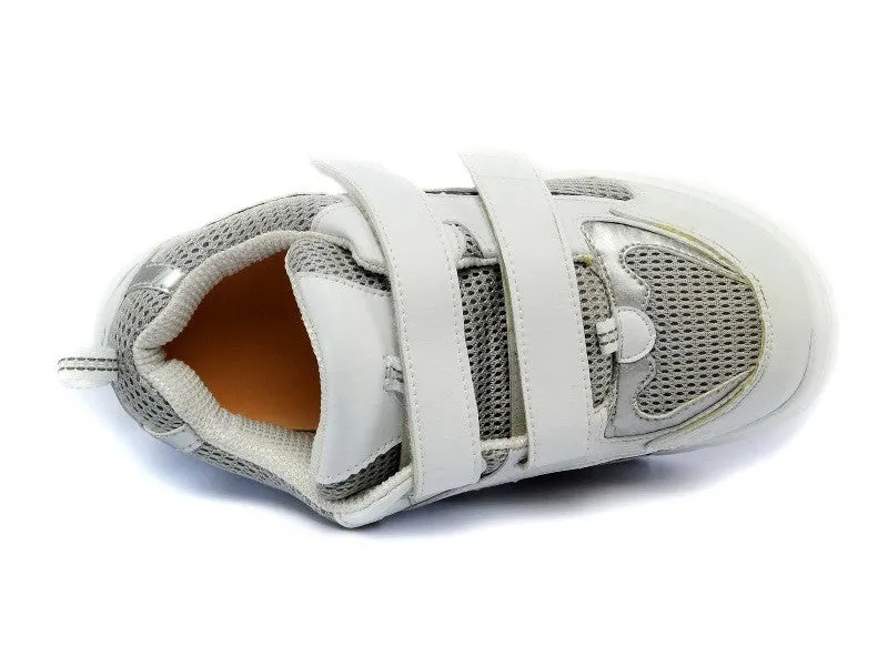 Apis 9701-V - Men's Strap Athletic Shoe