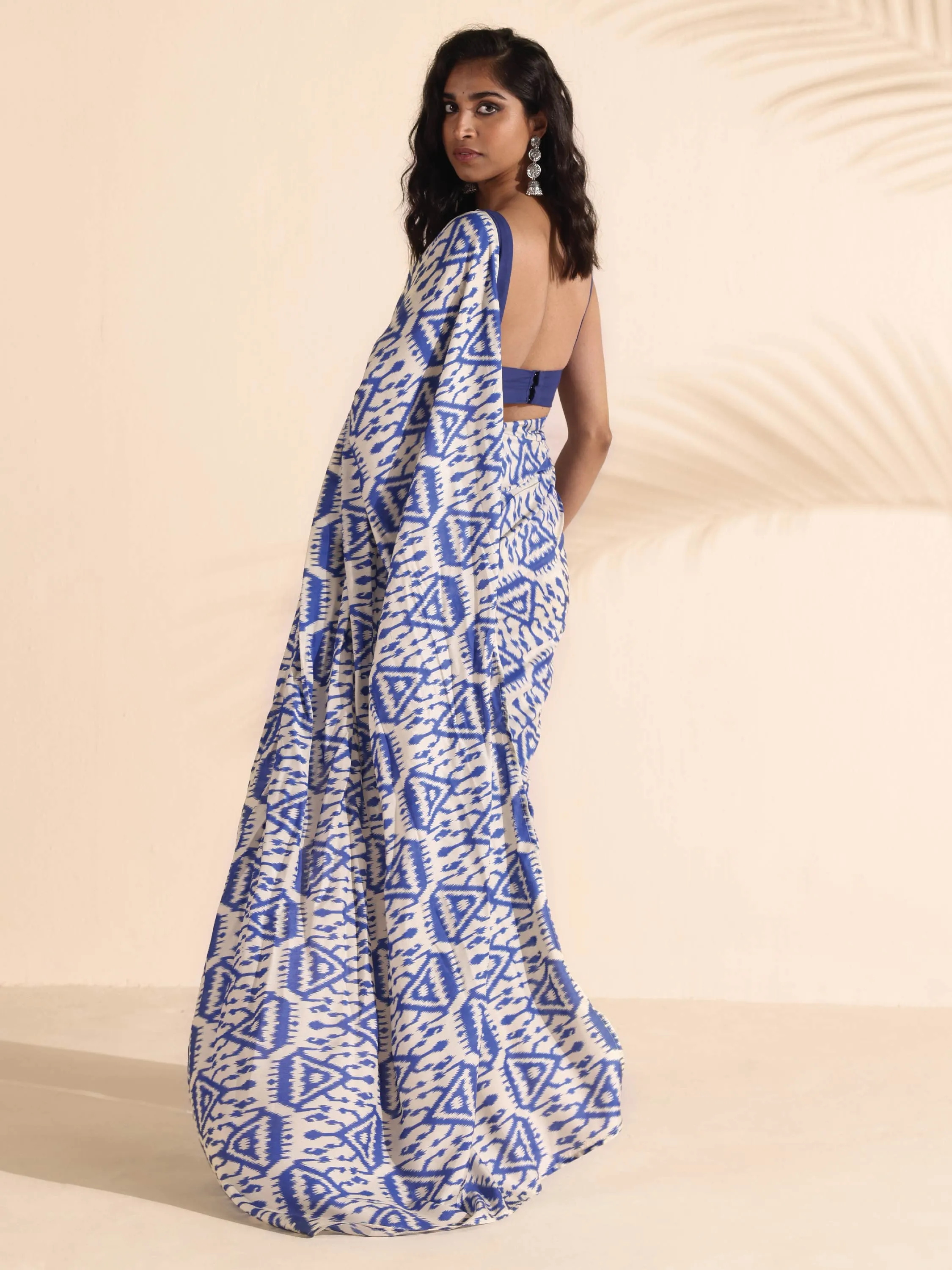 trueBrowns Blue Muslin Ikat Ready to Wear Saree