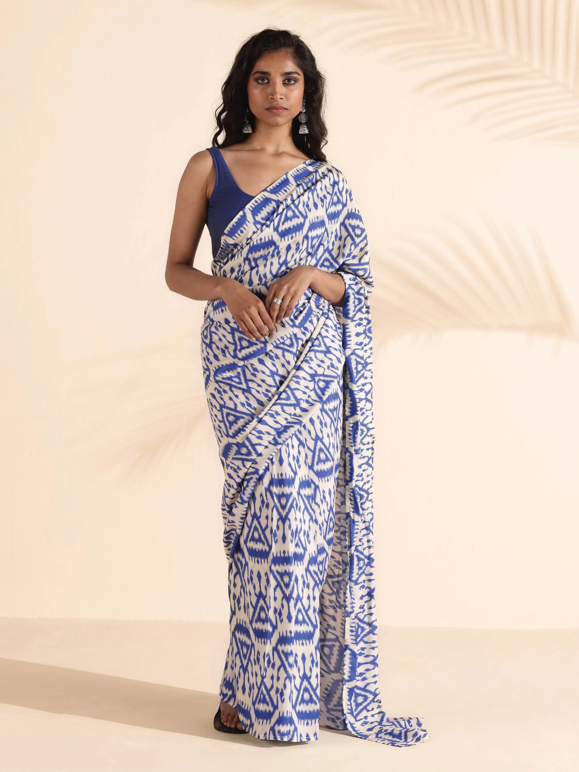 trueBrowns Blue Muslin Ikat Ready to Wear Saree