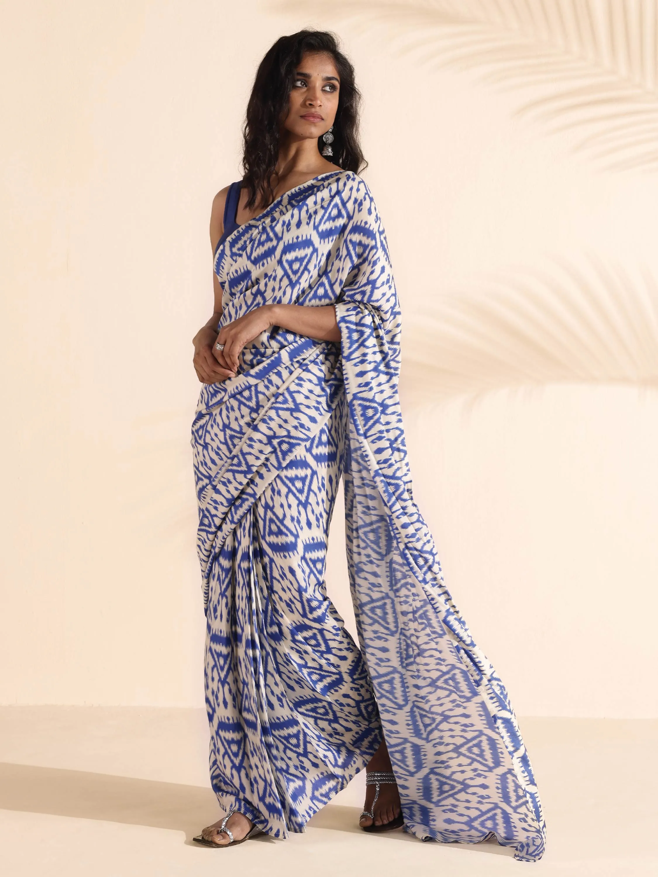 trueBrowns Blue Muslin Ikat Ready to Wear Saree